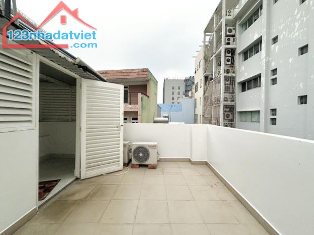 MINI PHÚ NHUẬN - HUỲNH VĂN BÁNH, P15 - NHÀ ĐẸP 4 TẦNG, CÓ SÂN THƯỢNG - SỔ ĐẸP A4 - 3.x TỶ. - 4
