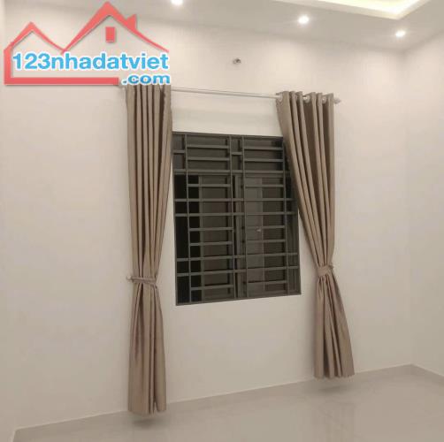 Kẹt tiền bán gấp nhà mới Nguyễn Thị Lắng – Tân Phú Trung – Củ Chi – 690 Triệu - SHR - 3