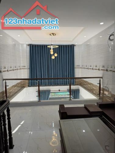 GIÁ SỐC NHÀ 1 LỬNG 1 LẦU NGAY NGUYỄN THỊ SÓC, HÓC MÔN –  810tr - CHỈ CẦN XÁCH VALI VÀO Ở - 2