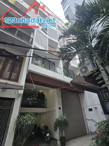BÁN NHÀ LÁNG HẠ - 7 TẦNG x 47M2 - THANG MÁY - GARA  Ô TÔ - NỞ HẬU - FULL NỘI THÂT CAO CẤP - 1