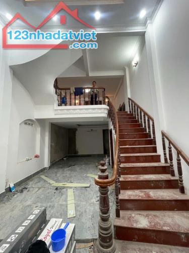Bán Nhà Vương Thừa Vũ, Thanh Xuân 48m2 x 5T x MT 4,8m - 15,2 Tỷ