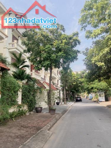 ⚜️ Biệt thự VIP HH6 KĐT Việt Hưng, Long Biên, 200m2 4T MT 10m, Chỉ 31 Tỷ ⚜️