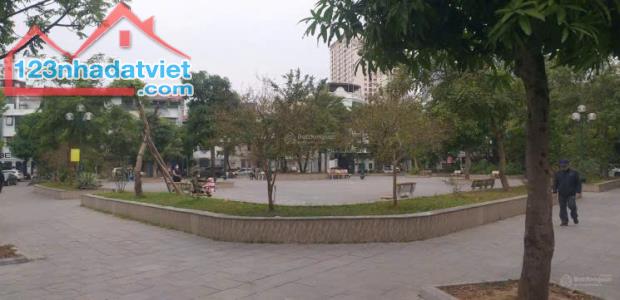 Bán BT MP Nguyễn Quý Đức, Khu nhà Ở Quốc Hội.N.T.Liêm.DT 145m x4T, MT 10m. LH: 0964769634 - 1