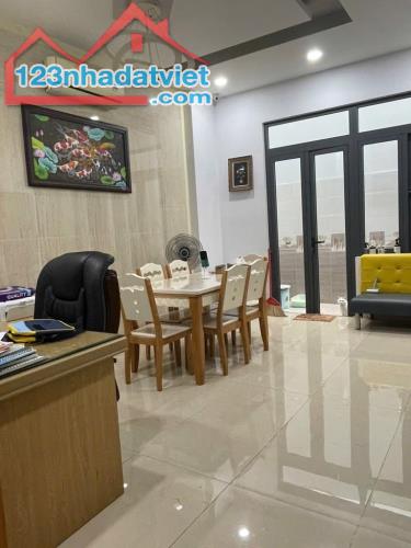 LÊ ĐỨC THỌ - GÒ VẤP. GẤP BÁN BIỆT THỰ SÂN VƯỜN ( 7.3 x 20 ) ~ 146 M2 - 4 Tầng - 17 Tỷ - 3