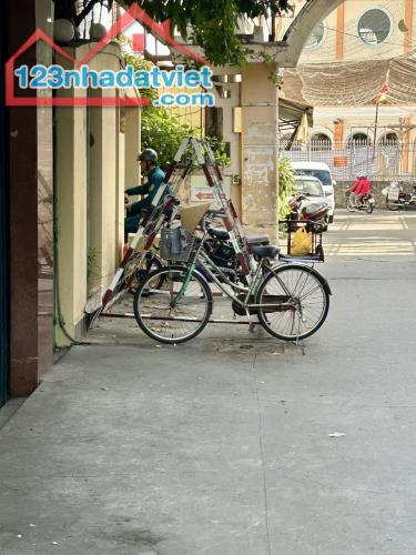 NHÀ BÁN ĐƯỜNG TÔN THẤT THUYẾT- XE HƠI TÓI NHÀ- THUẬN TIỆN ĐI  LẠI -TRỤC ĐƯỜNG THÔNG VỚI - 1
