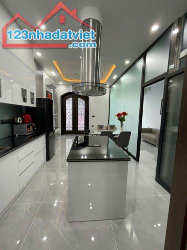 CHO THUÊ CĂN HỘ 2 NGỦ VINHOMES MARINA- CẦU RÀO 2 - 4
