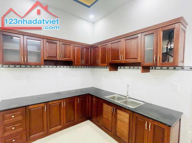 Bán Gấp Nhà Dưới 4 Tỷ Tân Đông Hiệp Dĩ An Hoàn Công Đầy Đủ - 3