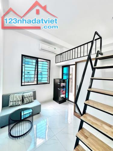 Bán nhà Kim Giang 5tầng 9 phòng khép kín doanh thu 40tr/tháng 7.6tỷ