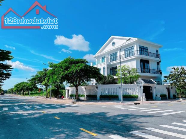 Đất đẹp mặt tiền đường số Lâm Văn Bền Bình Thuận Q7 ngang 6.5m [Nở hậu 6.8×18] giá 18.7 tỷ