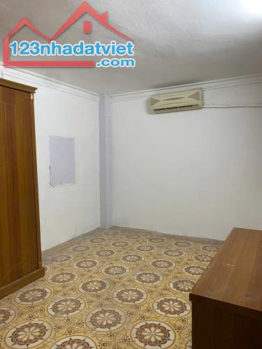Cho thuê nhà ngõ 184 Trần Khát Chân, 3 tầng x 30m2, 2 ngủ, 7 Triệu ở gia đình, nhóm ngoan - 2