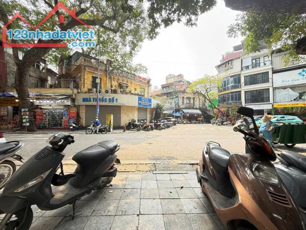 BÁN NHÀ MẶT PHỐ HÀNG LƯỢC, HOÀN KIẾM. 84M2 4 TẦNG MT 4,5M GIÁ 68 Tỷ- VỈA HÈ RỘNG- KINH