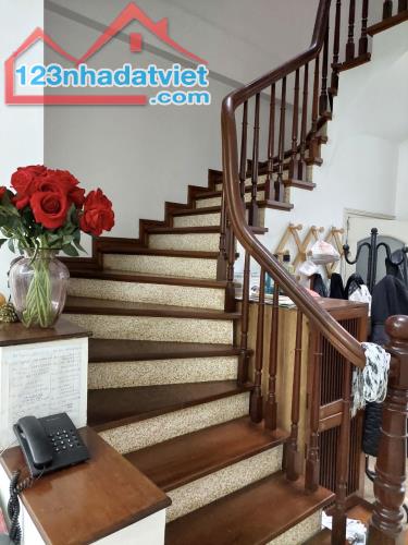 BÁN NHÀ PHÂN LÔ PHỐ ĐỘI CẤN – 64M², 5 TẦNG, GIÁ 17 TỶ