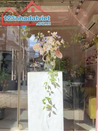 Sang shop hoa Mây Home Decor gần đầu đường Lý Chính Thắng Cần Thơ - 4