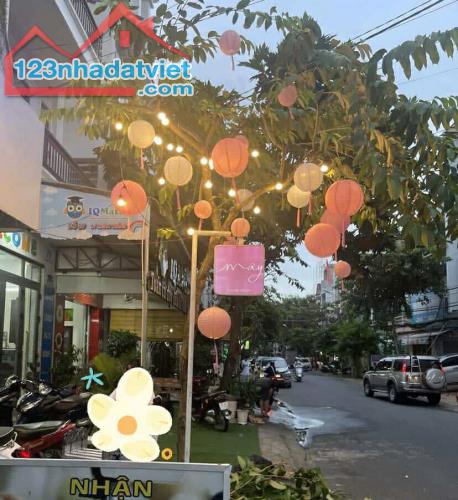 Sang shop hoa Mây Home Decor gần đầu đường Lý Chính Thắng Cần Thơ - 3