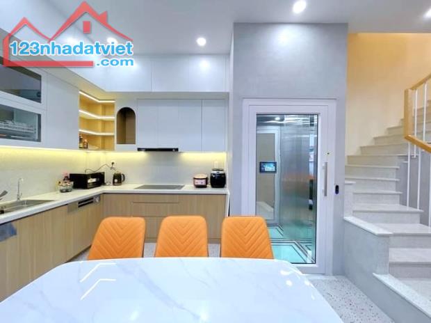 ⚜️ LÔ GÓC - HẺM XE TẢI 4 TẦNG - THANG MÁY - EMART 2 - KINH DOANH ĐỈNH - NHỈNH 9t - 3