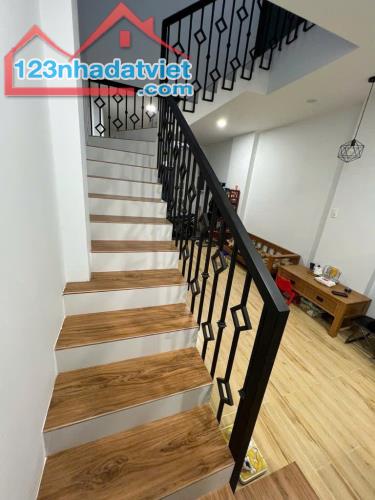 Bán nhà nhỏ xinh tại Nguyên Hồng,Gò Vấp,sổ hồng riêng,chỉ 5,6 tỷ !! - 3