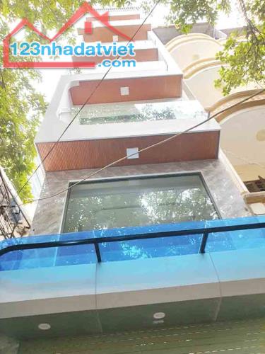 Bán nhà Hoàng Cầu, Đống Đa, gần ôtô, kinh doanh, 40mx5t, 8.8 tỷ, 0985696268