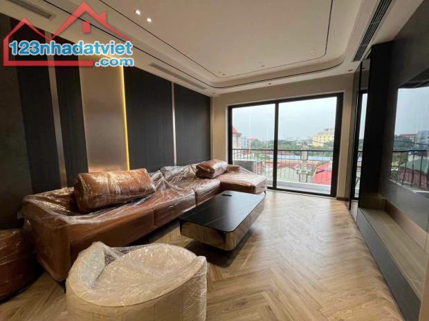 Bán nhà 6T, thang máy ở Nguyễn Văn Cừ ngõ oto , 76m, MT5m giá 20 tỷ - 1