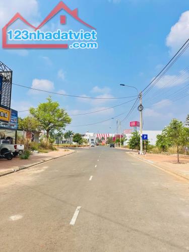 đất Phan Bội Châu khu đấu giá ngay Siêu Thị GO đường điện trường trạm đầy đủ VIP