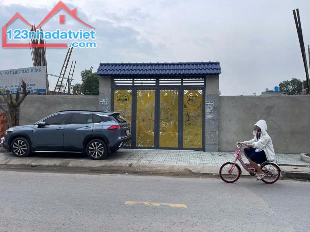 Bán Lô Đất Cực Đẹp mặt Tiền Huỳnh Thị Na, Đường 12m, 475m2.