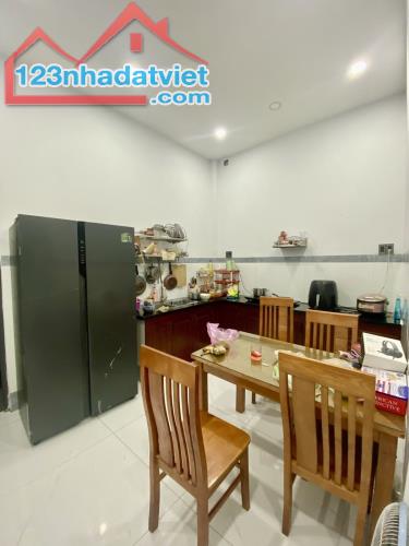 NHÀ 3 TẦNG ĐẸP LUNG LINH – GẦN MẶT TIỀN THẠNH XUÂN 14 – CẠNH PICITY HIGH PARK – CHỈ 2.95 T - 3