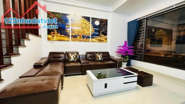 Chính chủ chị gái cần bán. Nhà đẹp ở ngay, Giá mềm nhất khu vực - 1