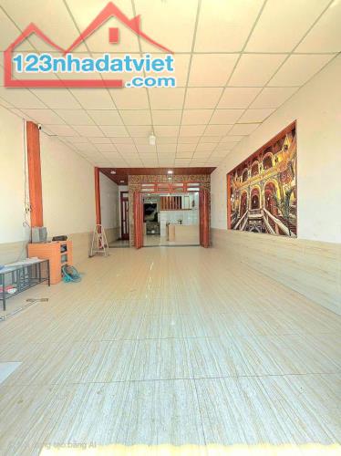 Bán nhà 2 Tầng 116m2 Dĩ An,đường xe hơi,có sân đậu xe,gần UBND phường - 1