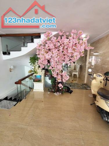 Bán Nhà 5 Tầng Khu Vực Trần Hưng Đạo,Hạ Long. DT:54.7m2 Oto Đỗ Cửa !!! - 2