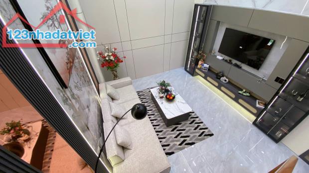015GV – Bán nhà HXH Nguyễn Tư Giản, 4 tầng ngang 4m 3PN 4WC, sổ riêng A4, NHỈNH 8.5 tỷ TL - 2
