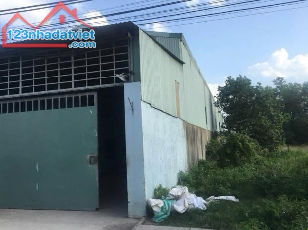 Bán đất có dòng tiền sẳn 330m2 cho thuê 5tr/tháng ở Trảng Bàng - Tây Ninh giá 680 triệu