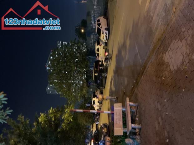 🌈B.án n.hà phố Duy Tân- 62M2- Ô TÔ ĐỖ CỬA- chỉ 2,75 tỷ🌈