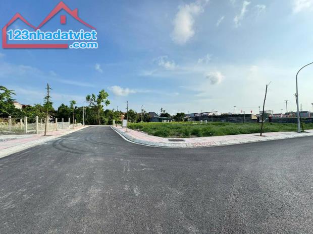 Duy nhất 1 lô đất trung tâm thị trấn An Dương 108m giá chỉ 3,2x tỷ  Lh 0979087664 - 3