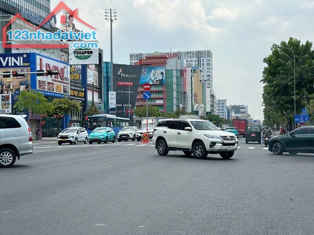 Bán nhà 5 tầng hẻm 8m Cộng Hòa 68m2 12PN tiện khai thác CHDV ngay VinCom Plaza 14.49 tỷ