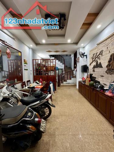 Nhà hiếm ngõ 387 Vũ Tông Phan 30m ra ô tô 60m ra mặt phố ngõ to 40m 5T MT 4m full nội thất - 2