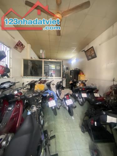 TRUNG TÂM TÂN PHÚ NGAY TÂN HƯƠNG -HẺM XE HƠI- 42M2(4x10.4) -NHÀ TIỆN XÂY MỚI -CHỈ HƠN 4 TỶ - 1