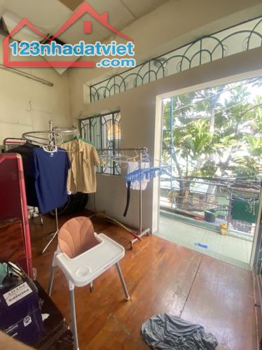 TRUNG TÂM TÂN PHÚ NGAY TÂN HƯƠNG -HẺM XE HƠI- 42M2(4x10.4) -NHÀ TIỆN XÂY MỚI -CHỈ HƠN 4 TỶ - 3
