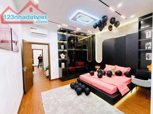 NHƯ KS 5SAO -ĐẠI LA TRUNG TÂM HAI BÀ - DT 58M x 5T - FULL NỘI THẤT - 3