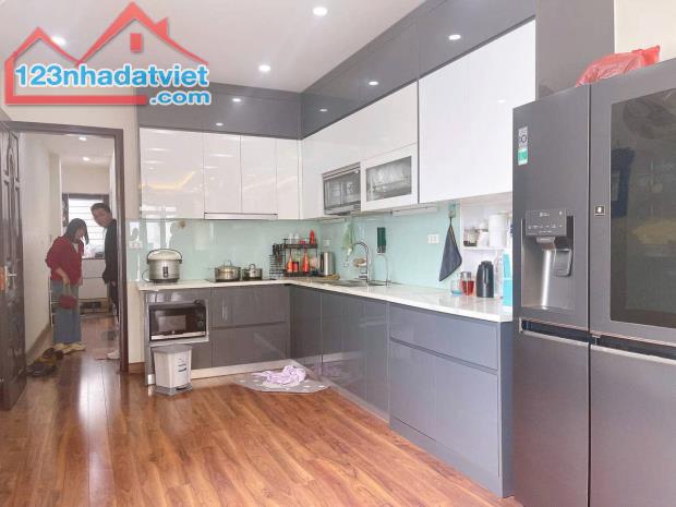 BÁN NHÀ MẶT PHỐ BẠCH MAI, HAI BÀ TRƯNG. 86M2 5 TẦNG GIÁ 39 TỶ- KINH DOANH ĐỈNH - THANG - 4