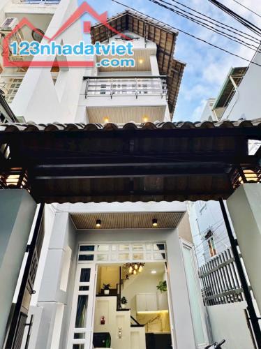 🌹 HƠN 4.X TỶ – NHÀ LÔ GÓC HẺM XE HƠI – 3 TẦNG FULL NỘI THẤT – KINH DOANH ĐỈNH – PHƯỜNG 7