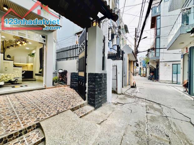 🌹 HƠN 4.X TỶ – NHÀ LÔ GÓC HẺM XE HƠI – 3 TẦNG FULL NỘI THẤT – KINH DOANH ĐỈNH – PHƯỜNG 7 - 5
