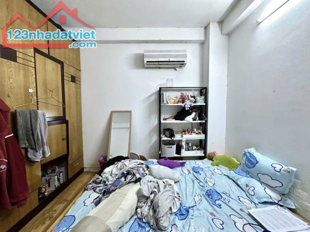 Ngộp Nguyễn Thị Nhỏ - giáp Q11- 40 m2 - 2 tầng - hẻm 4m Thông - 2