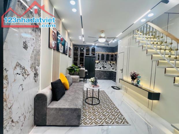 🏡 CHỈ HƠN 4.X TỶ – NHÀ TRUNG TÂM GÒ VẤP 34M2– HẺM THÔNG – VÀI BƯỚC RA HẺM XE HƠI – SỔ VUÔ - 3