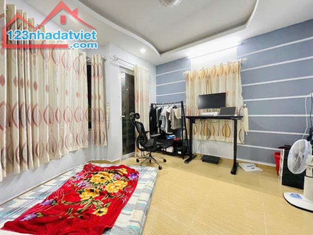 BÁN NHÀ CHÍNH CHỦ - P5 PHÚ NHUẬN - 40M - 4 TẦNG BTCT - PHAN ĐĂNG LƯU - 4PN - GẤP BÁN 7.85 - 3