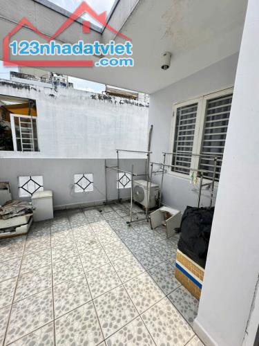 BÁN NHÀ CHÍNH CHỦ - P5 PHÚ NHUẬN - 40M - 4 TẦNG BTCT - PHAN ĐĂNG LƯU - 4PN - GẤP BÁN 7.85 - 4