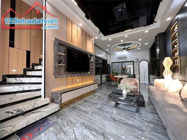 NHÀ XÂY MỚI Q12 TX25, 330M2 DTSD 4 TẦNG NGANG 5 X17 SỔ VUÔNG CHỈ 7.1TỶ TL - 2