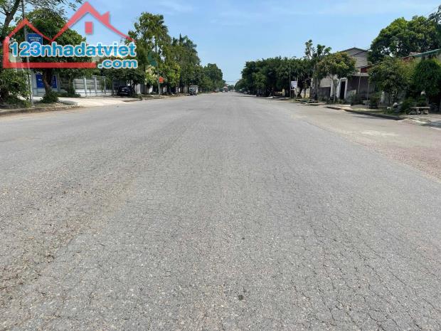 MẶT ĐƯỜNG NGUYỄN VĂN TỐ- Xóm 4 Nghi Phú .  Vị trí: gần khu đấu giá xóm 5, gần quốc lộ 46. - 1