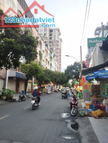 Bán nhà Khu Thiên Phước - 40m2  - 2 tầng BTCT views HXH