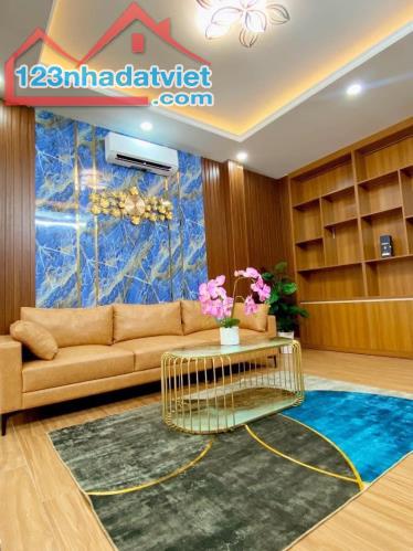 Vị trí kinh doanh - HXH 6m khu K300, DT: 90m2, 4 tầng, giá: 12.6 tỷ TL - 1