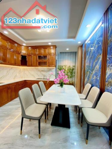 Vị trí kinh doanh - HXH 6m khu K300, DT: 90m2, 4 tầng, giá: 12.6 tỷ TL - 2