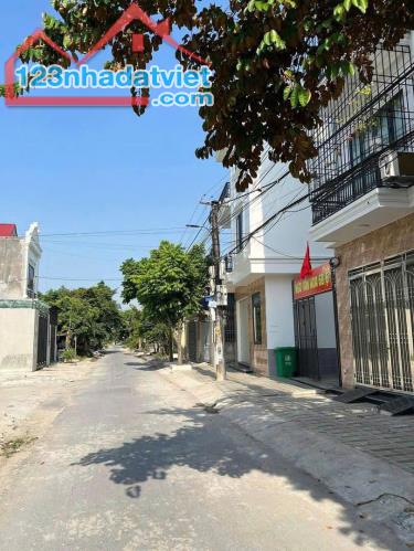 Bán lô đất tuyến 4 phân lô Bãi Huyện 100m giá 2,4x  tỷ  LH 0979087664 - 2